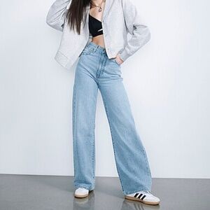 BNWT Levi's Ribcage Wide Leg Jean - size 25